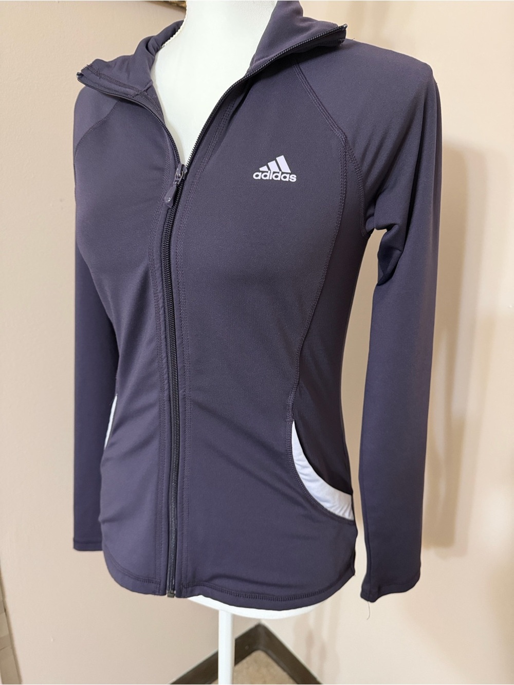 ⭐️ 2 for $15.adidas Women's Zip-Up Track Athletic Stretchy jacket